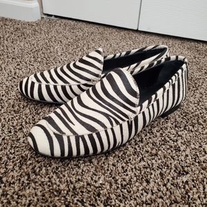 Banana Republic zebra print size 9 shoes